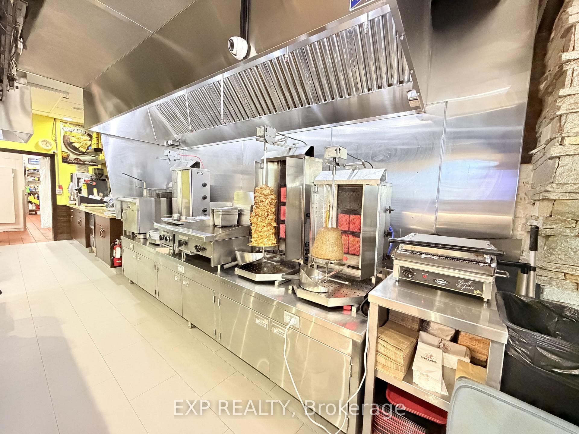 720 Spadina Avenue photo 19