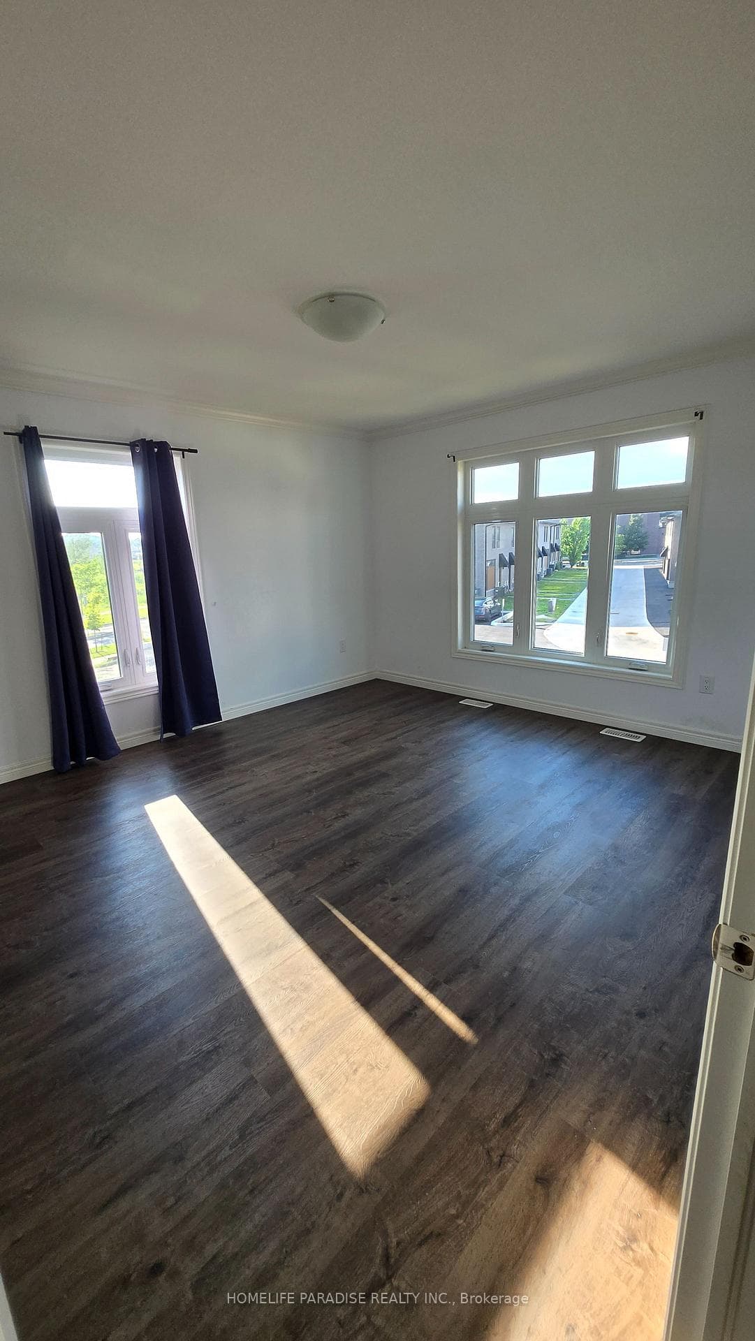 125 Summerside Mews Unit 12 photo 31