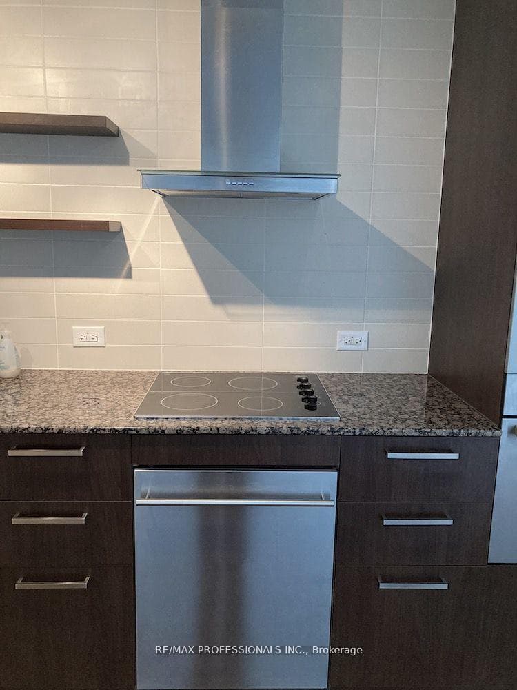 14 York Street Unit 412 photo 6