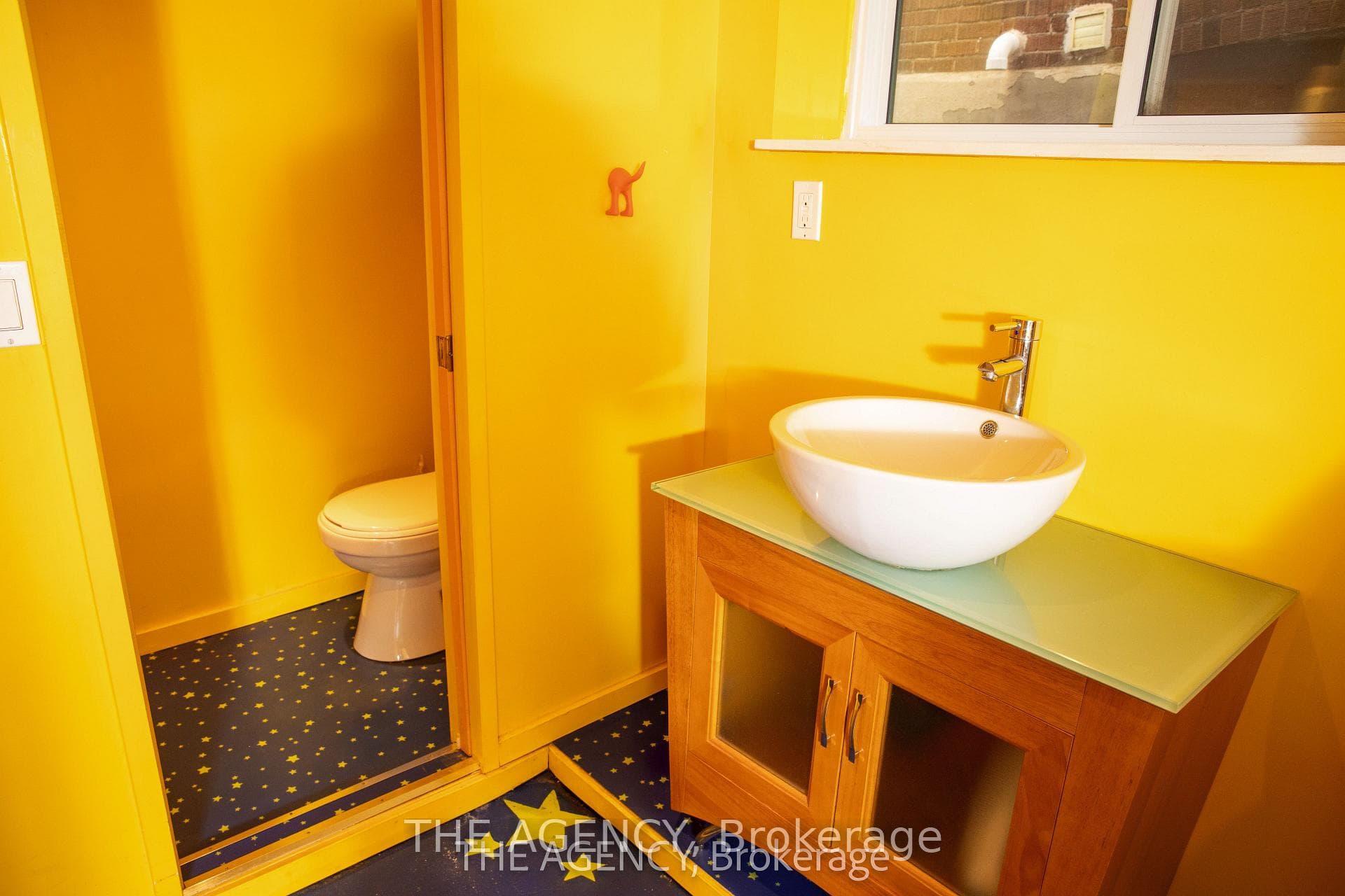 30 Falwyn Avenue photo 35