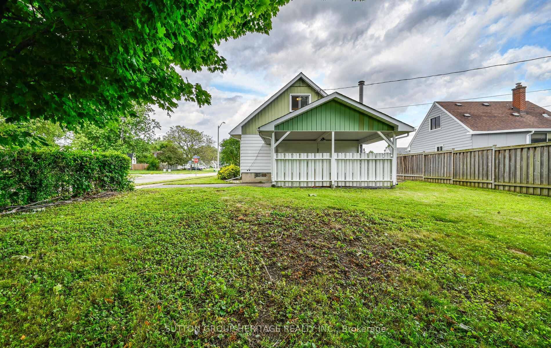 9 Burcher Road photo 32