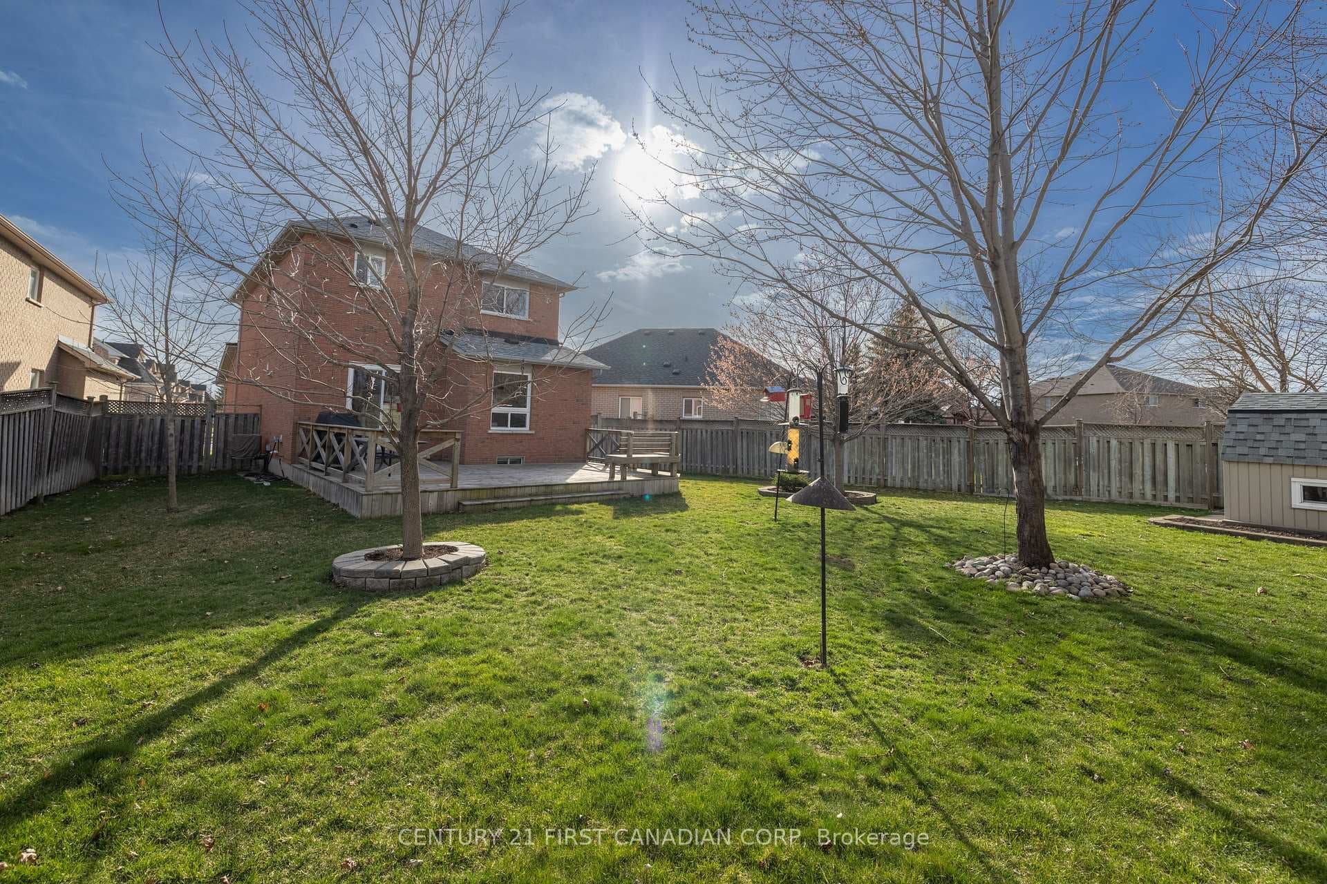 40 Prince Crescent photo 33