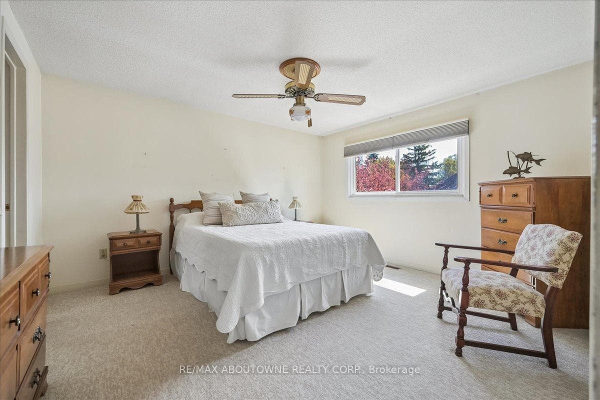 2330 Marine Drive photo 27