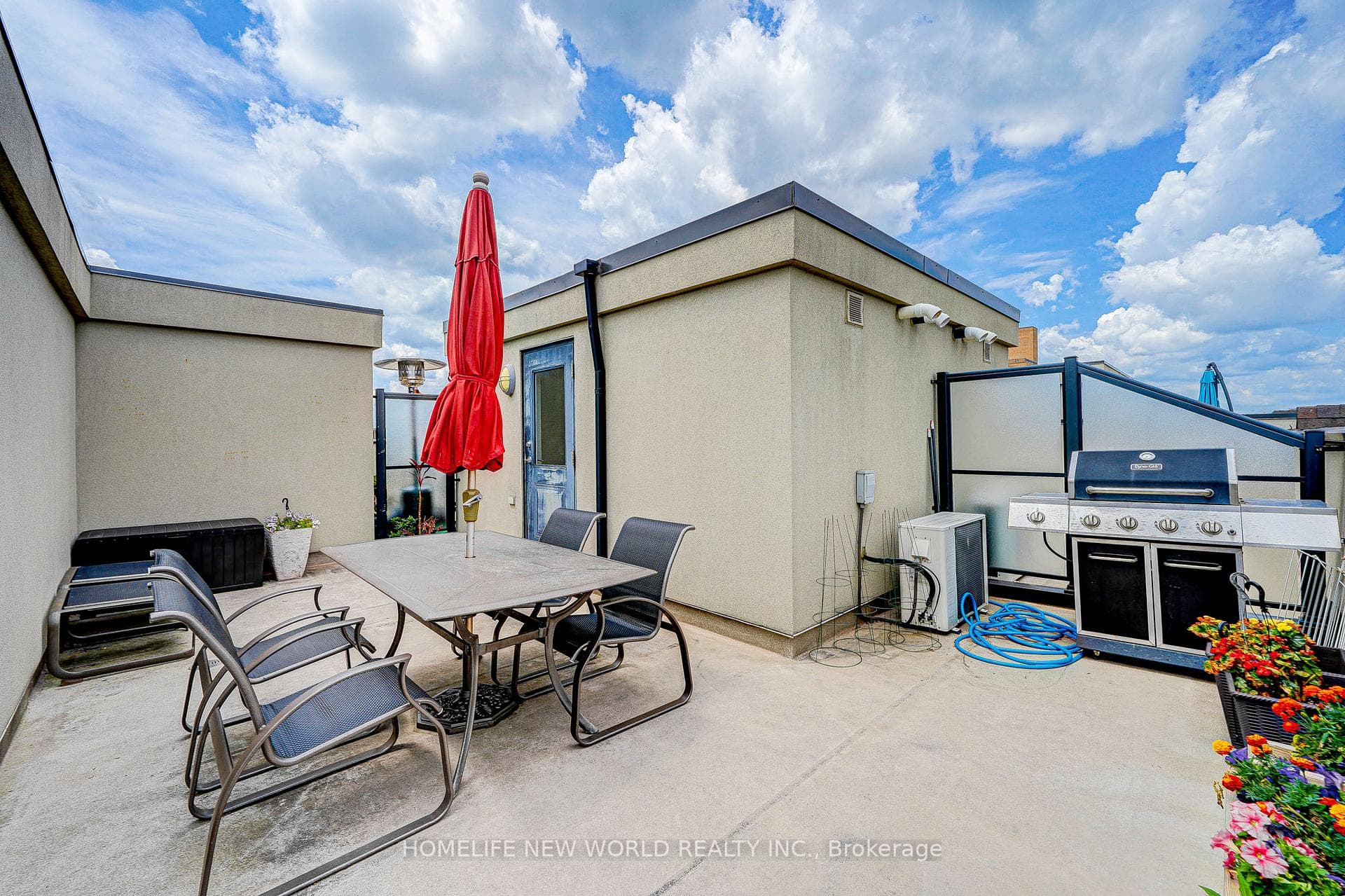 320 John Street Unit 229 photo 27
