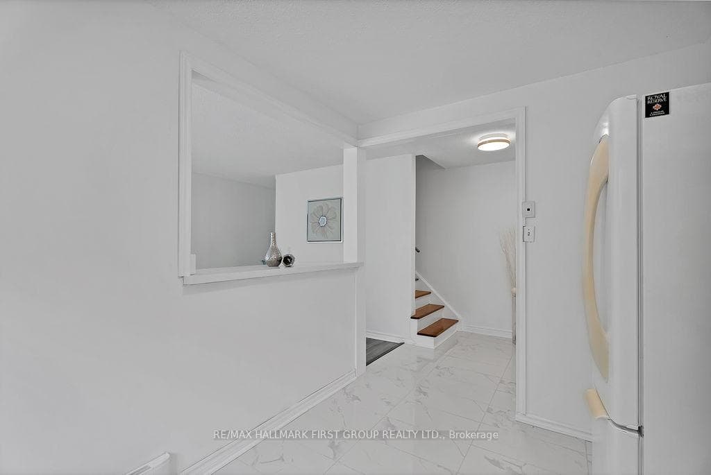 506 Normandy Street Unit 14 photo 11