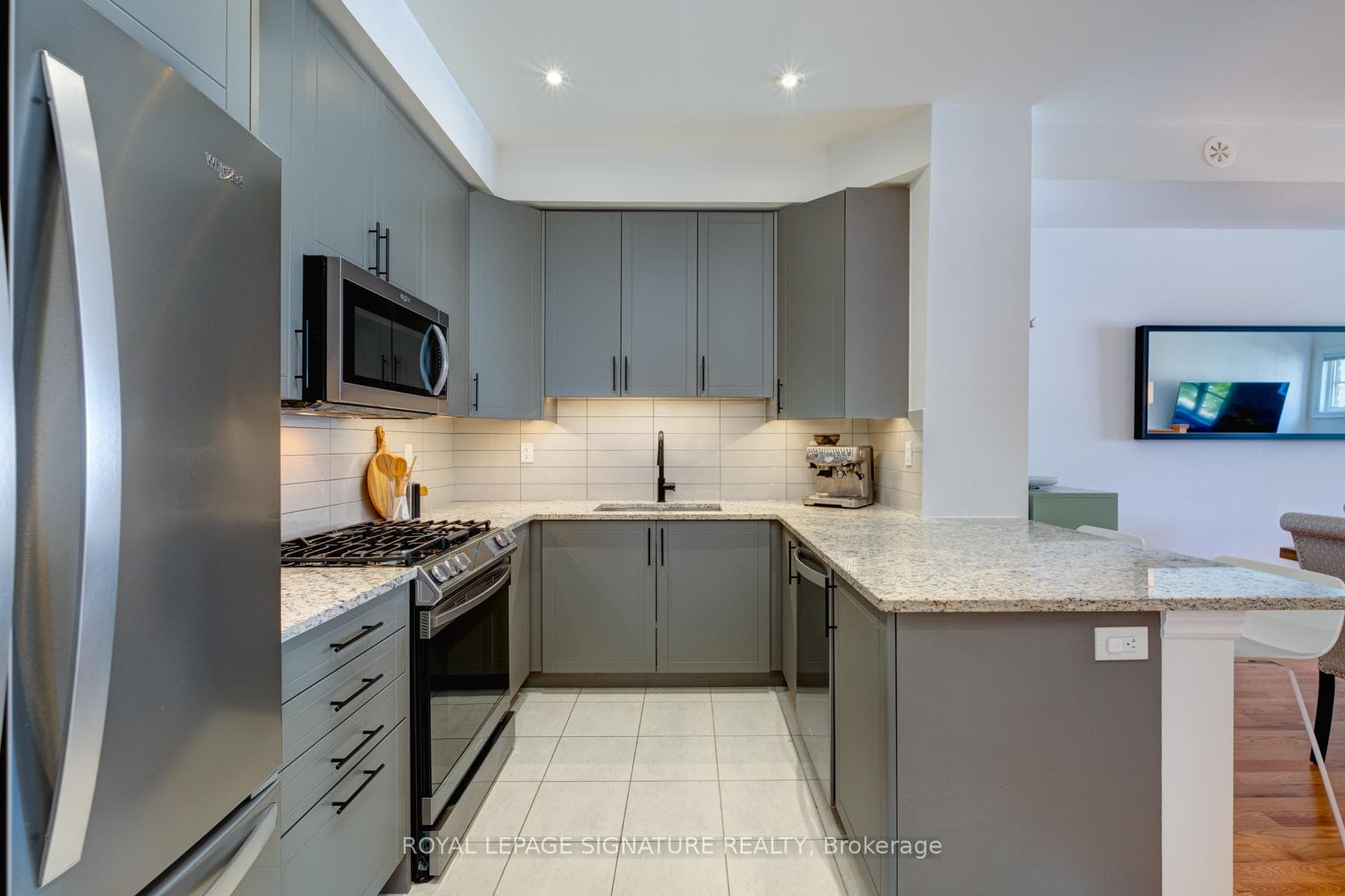 79 Elder Avenue Unit 33 photo 5