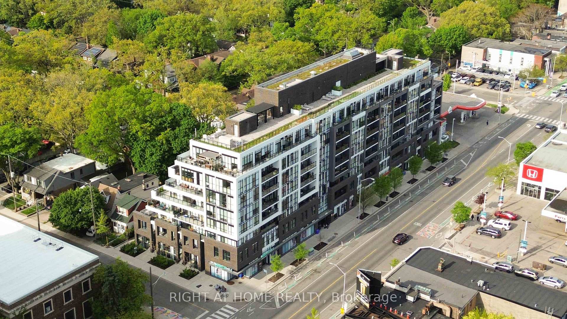 2301 Danforth Avenue Unit PH801 photo 19