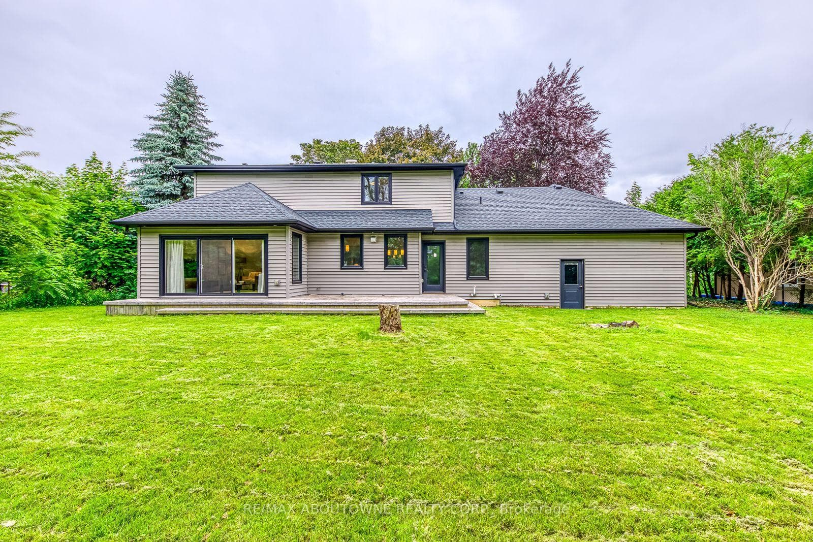 818 Haig Road photo 38