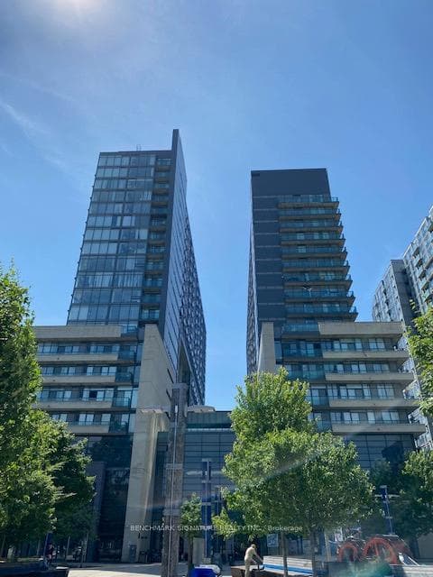 36 Lisgar Street Unit PH17E photo 1