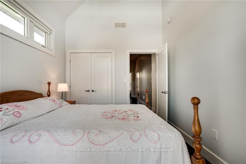 18 Walter Street photo 18