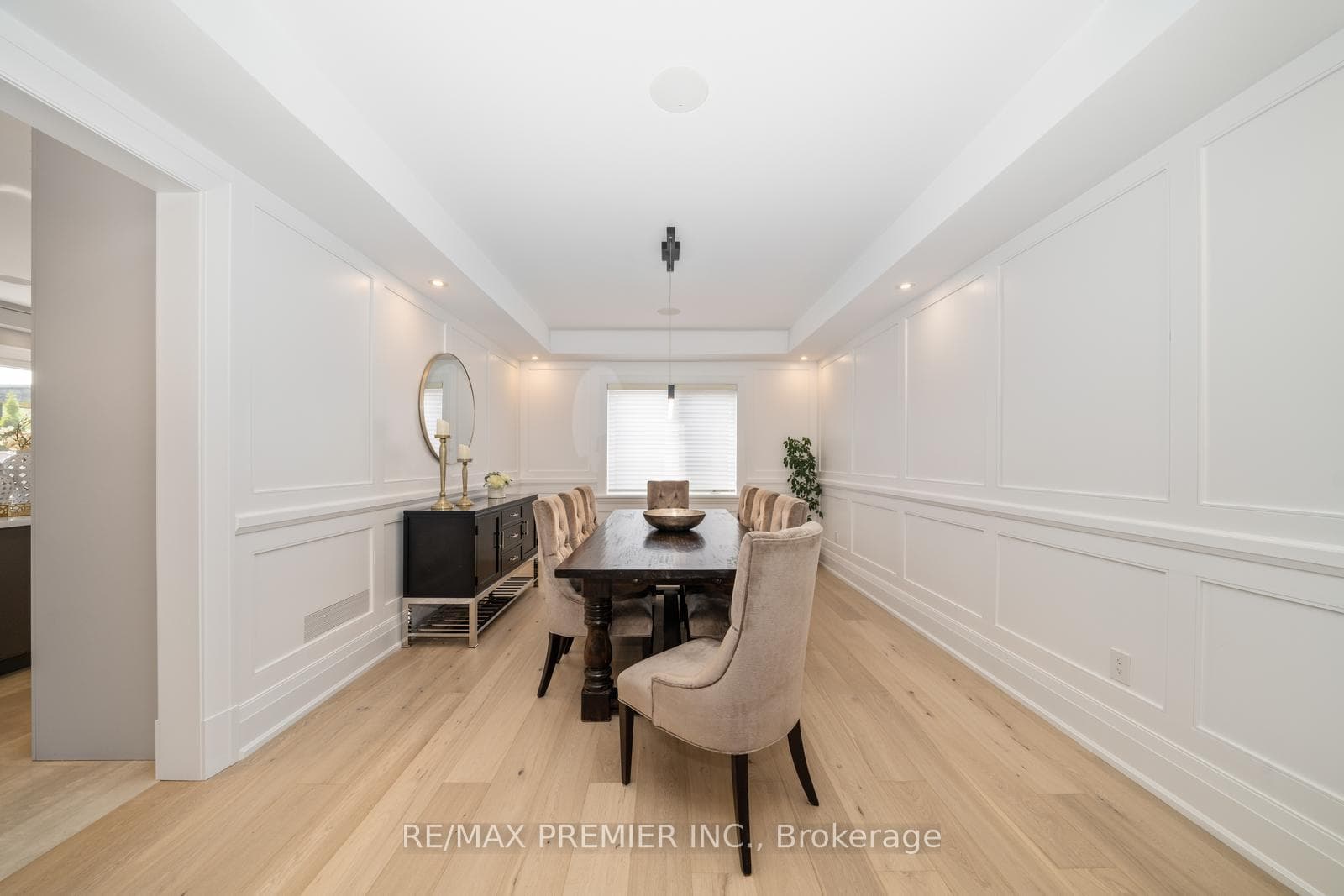10 Weaver Court photo 17