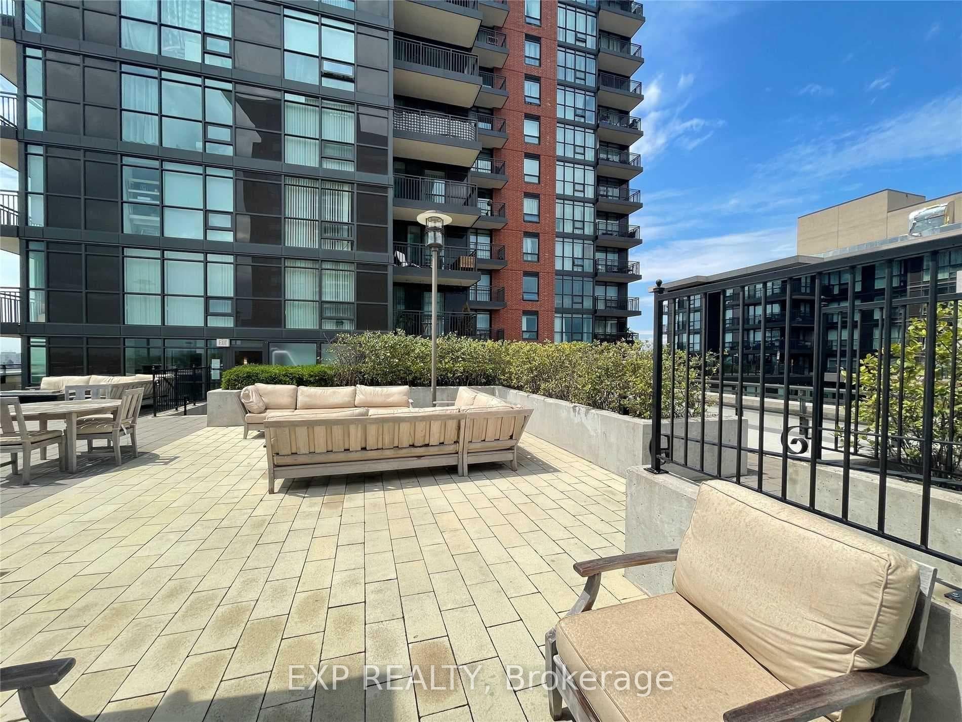830 Lawrence Avenue Unit 736 photo 35