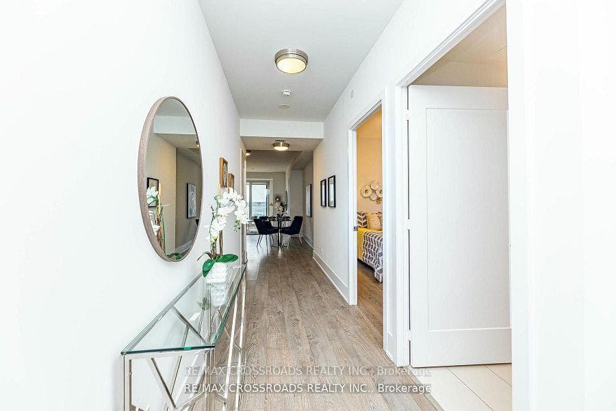 55 Merchants' Wharf Way Unit 531 photo 5