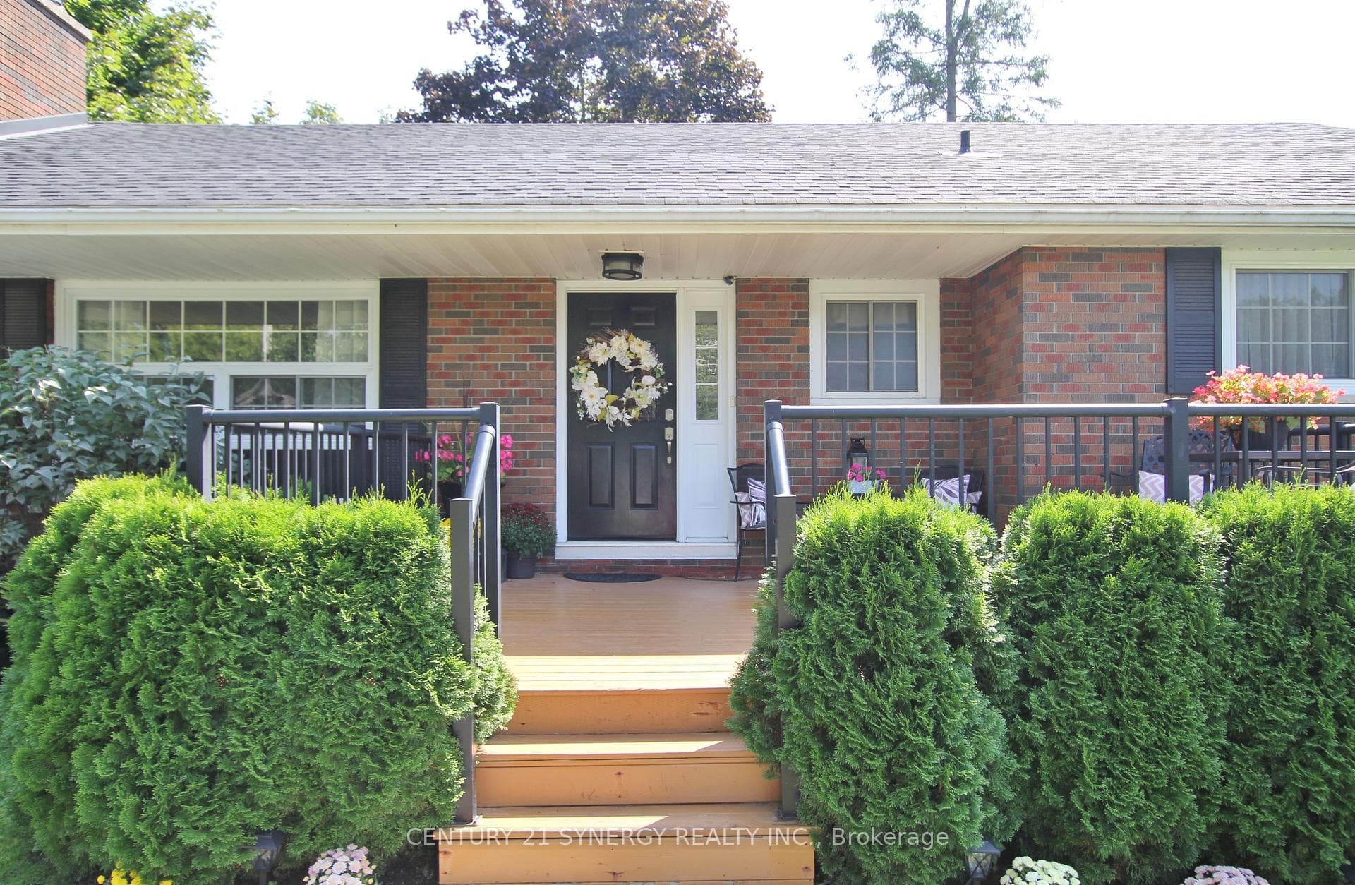6164 Ottawa Street photo 3