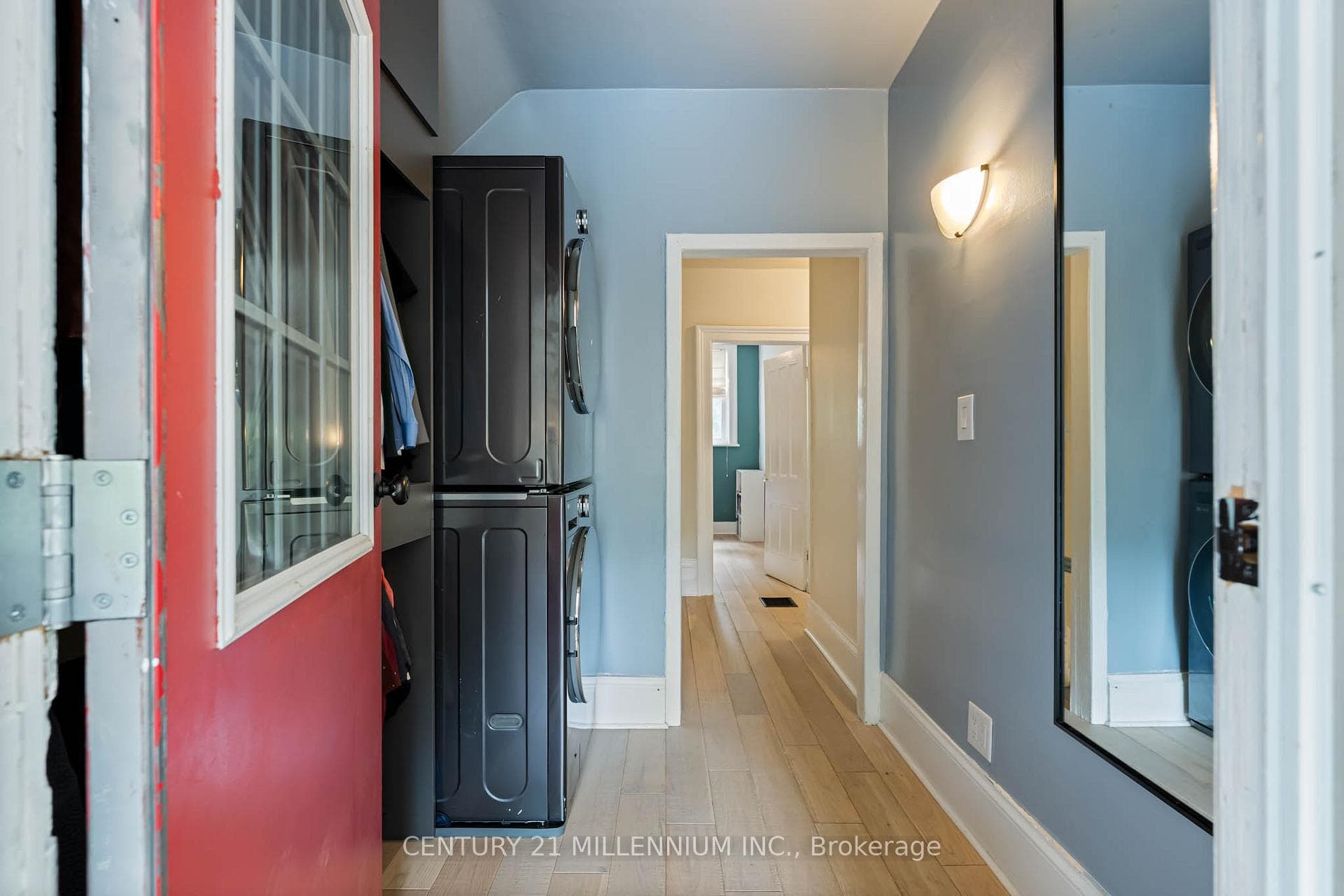 20 Alexander Street photo 18