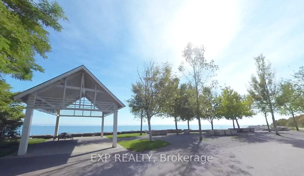 Waterfront Parkette