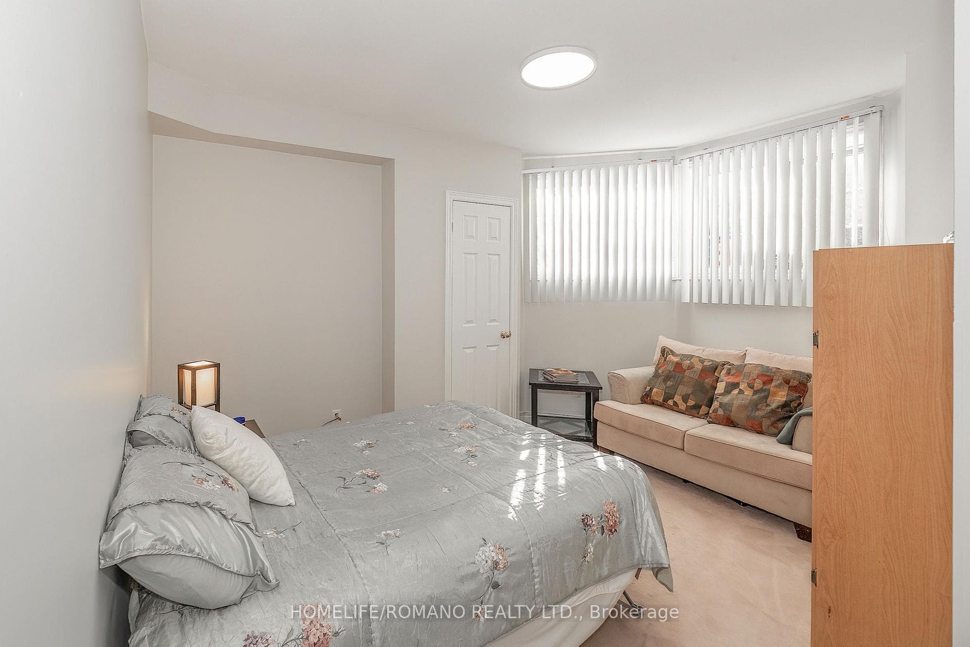 25 Bedell Crescent photo 28