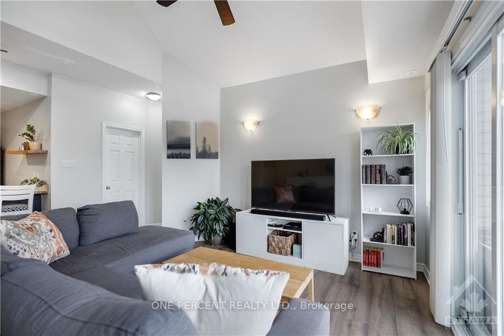 175 WATERBRIDGE Drive Unit 10 photo 17