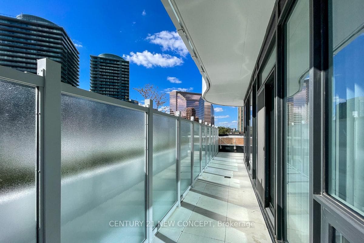 15 Holmes Avenue Unit 403 photo 30