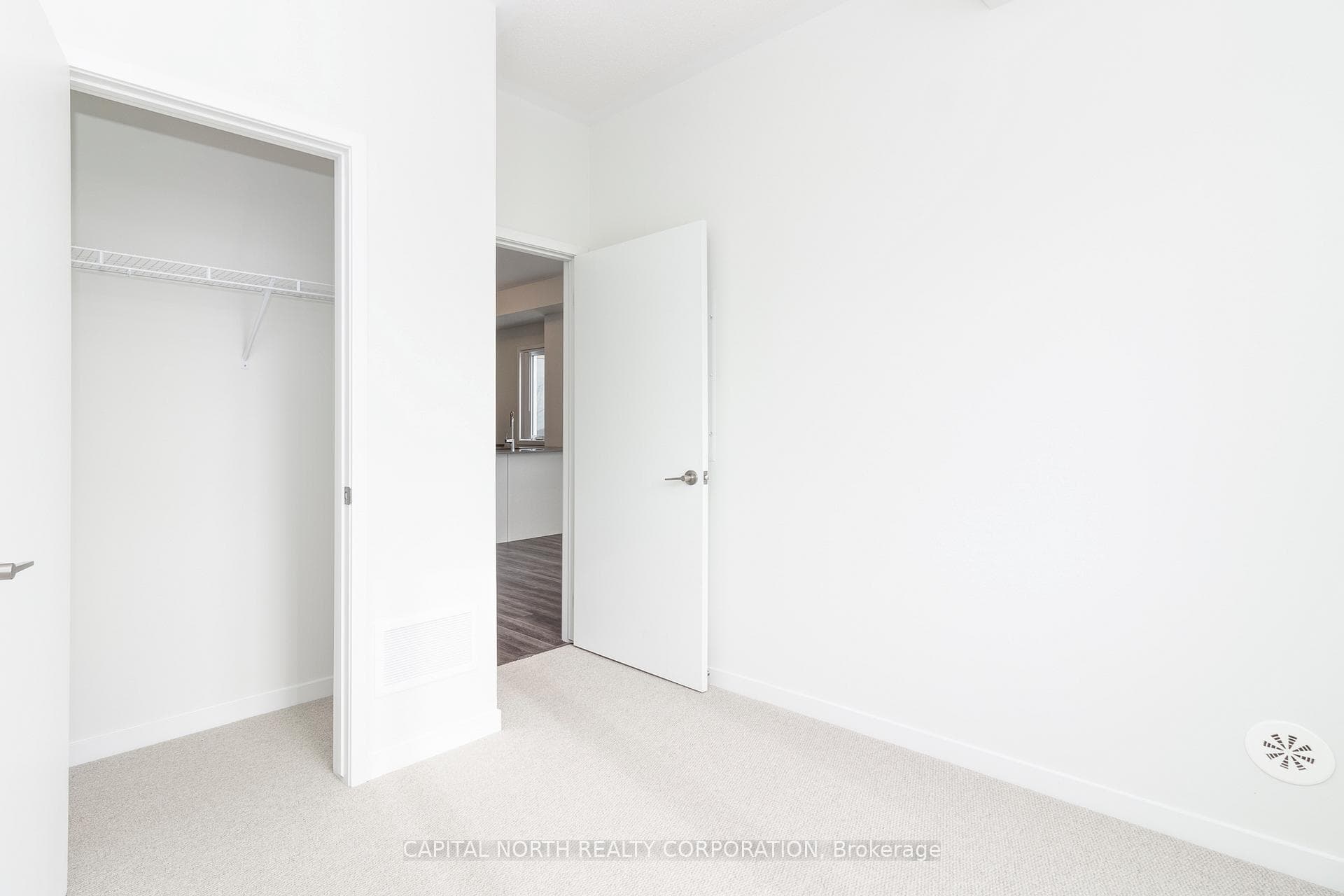 100 Honeycrisp Crescent Unit TH341 photo 15
