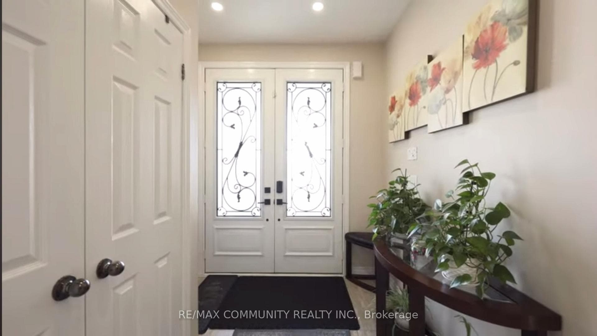 63 Buxton Lane photo 2
