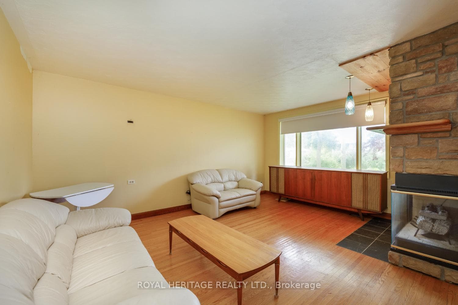 255 Meadow Road photo 11
