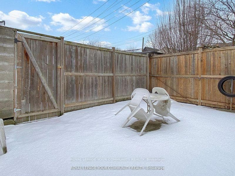 176 Lisgar Street Unit Main photo 4