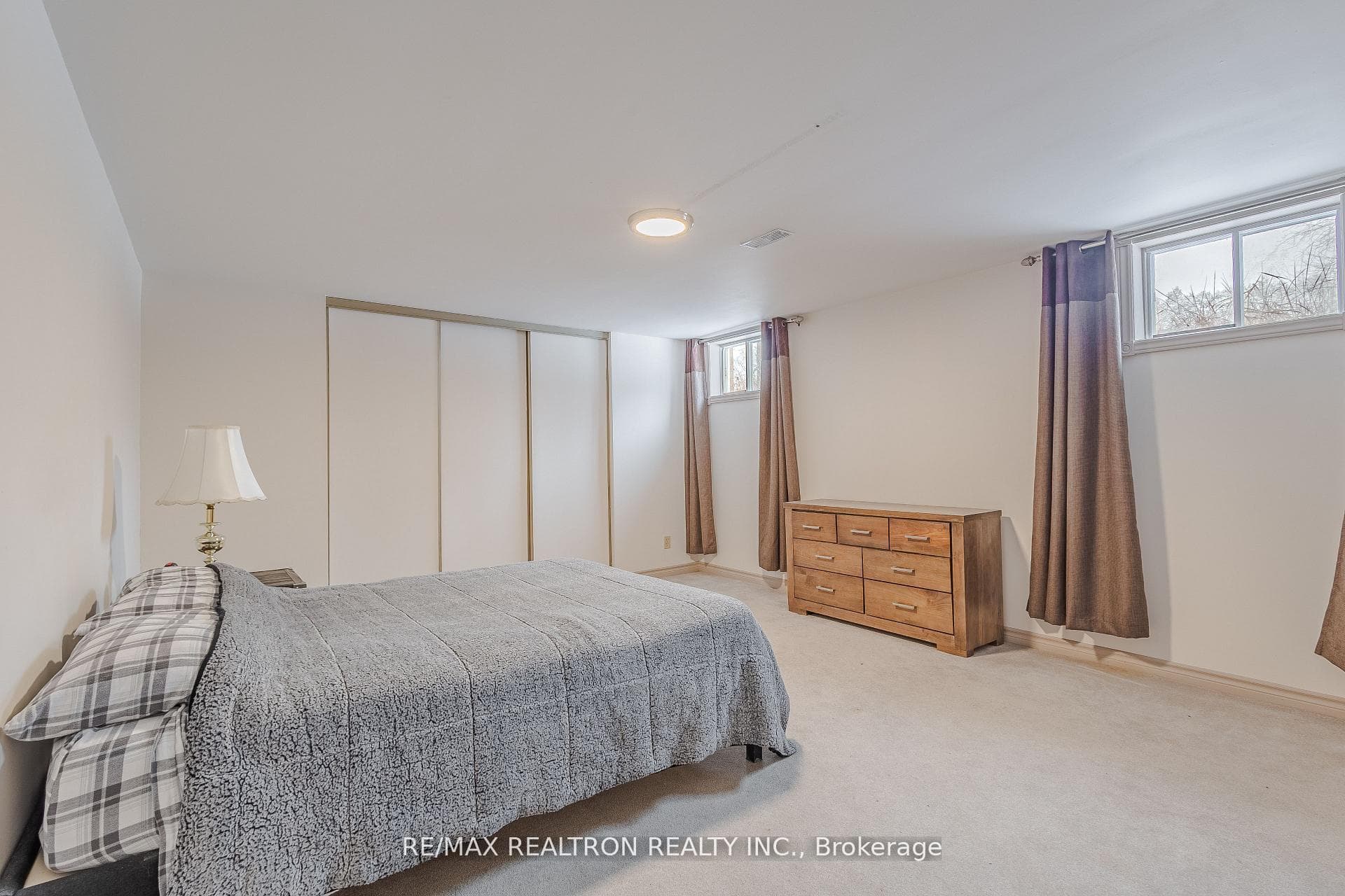 240 Webb Road photo 36