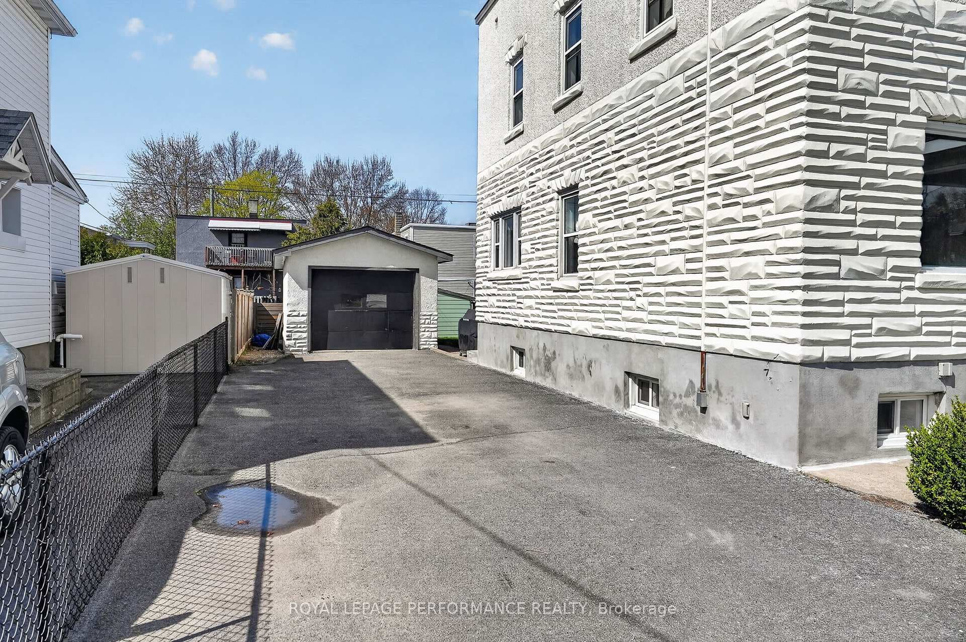 317 Shakespeare Street photo 33