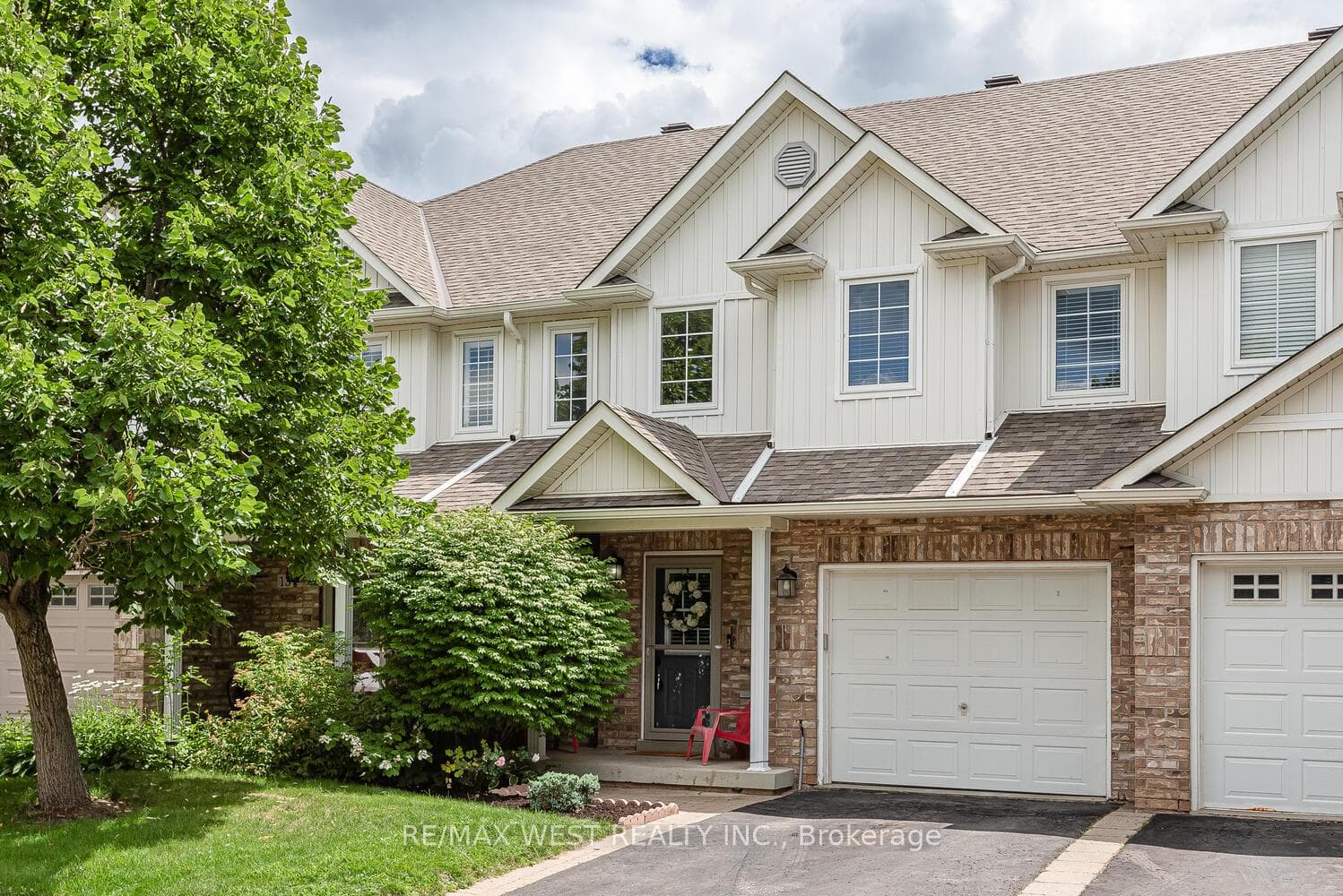15 Mckinley Crescent photo 2