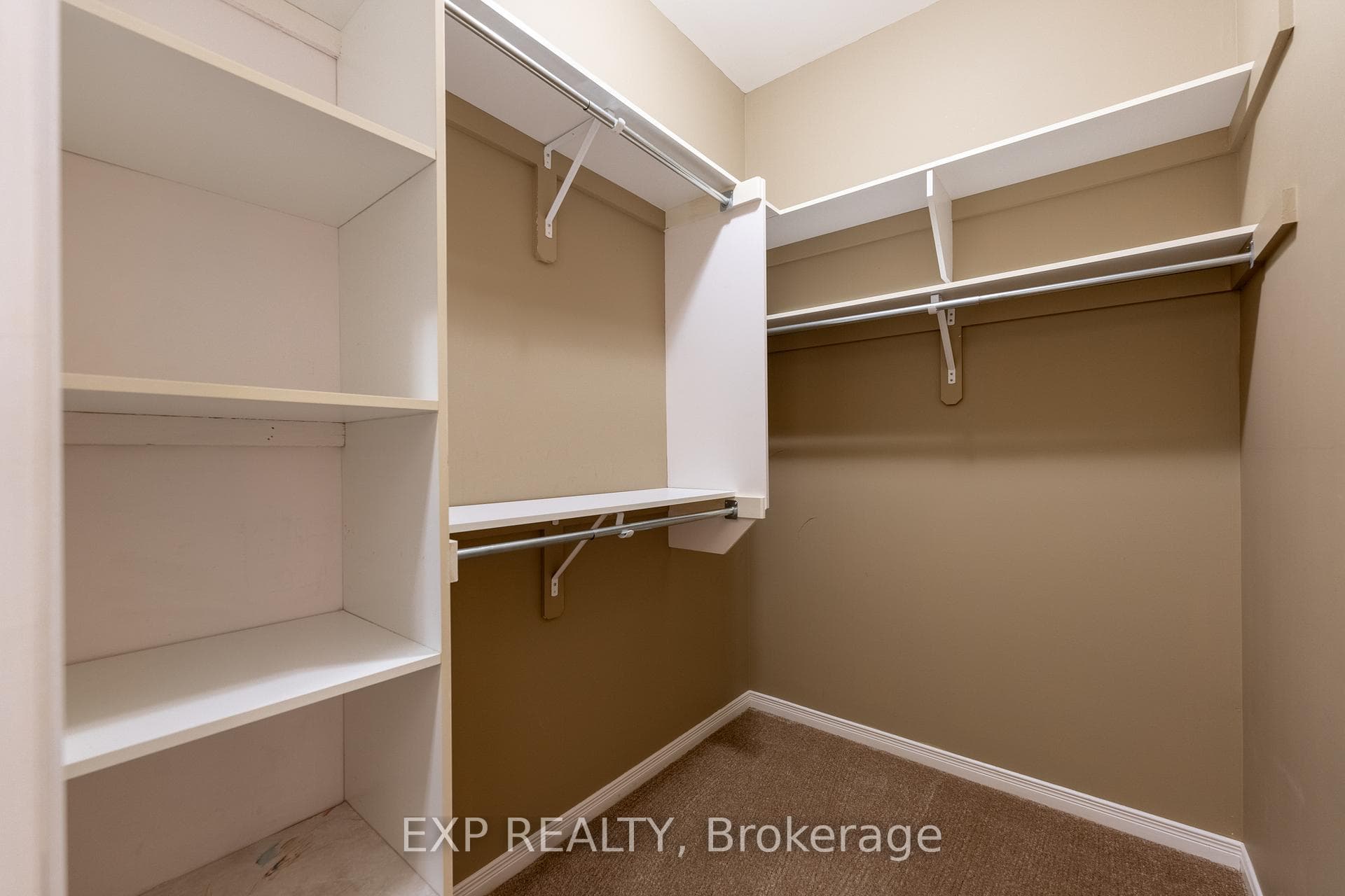 3381 Montrose Road Unit 6 photo 31
