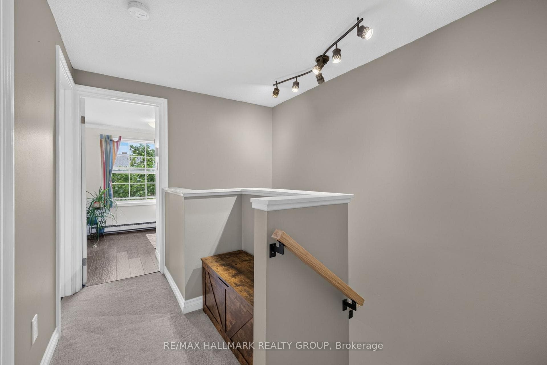 92 APPLEBY Private photo 21