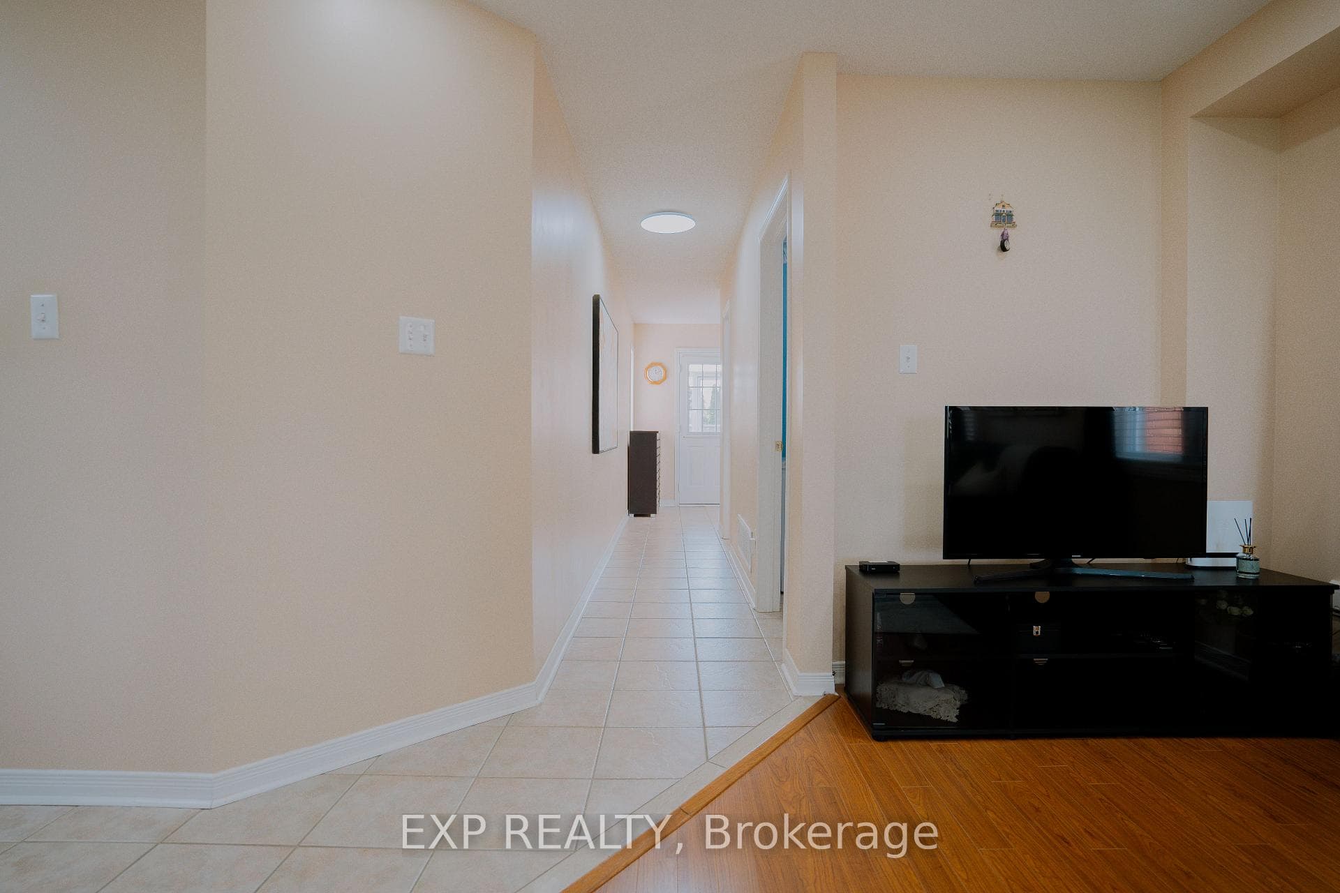 44 Knotwood Crescent photo 6