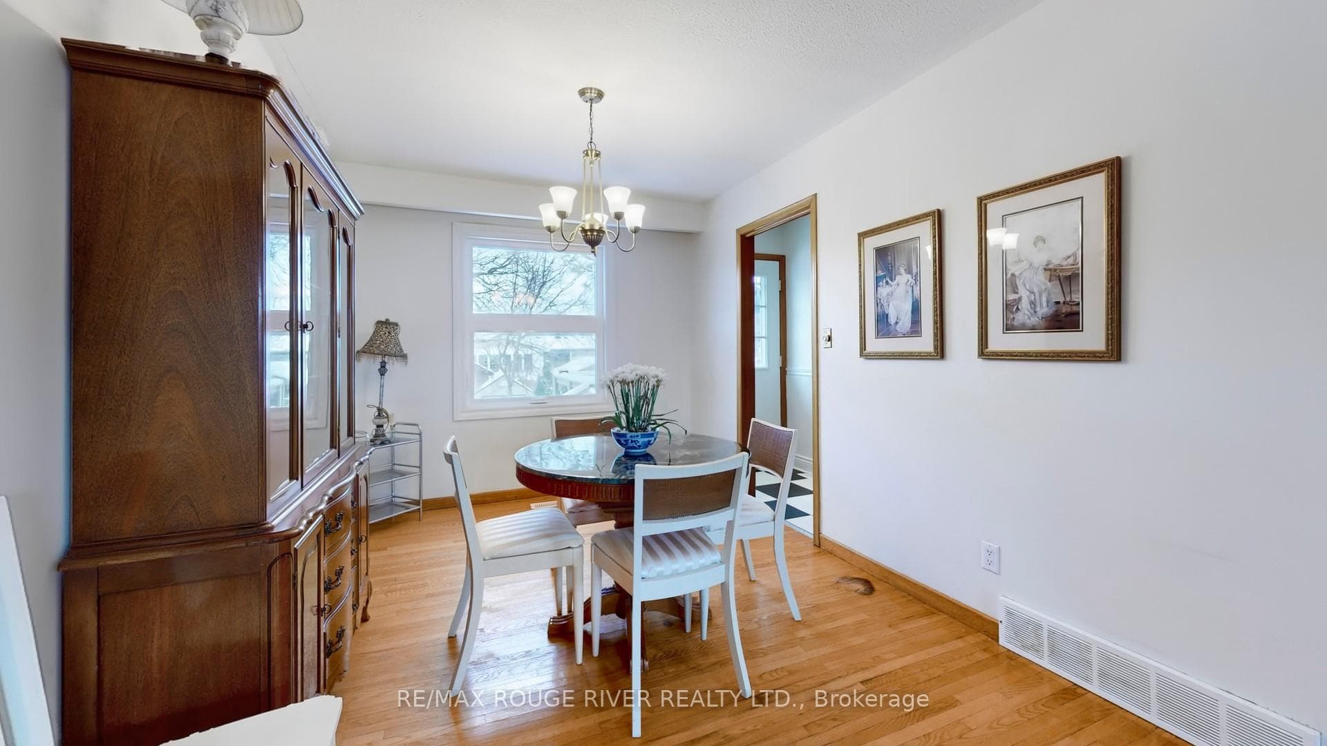 1286 Ontario Street photo 9