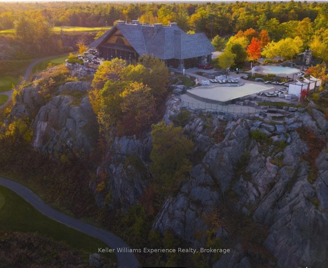 Muskoka Bay Resort Clubhouse
