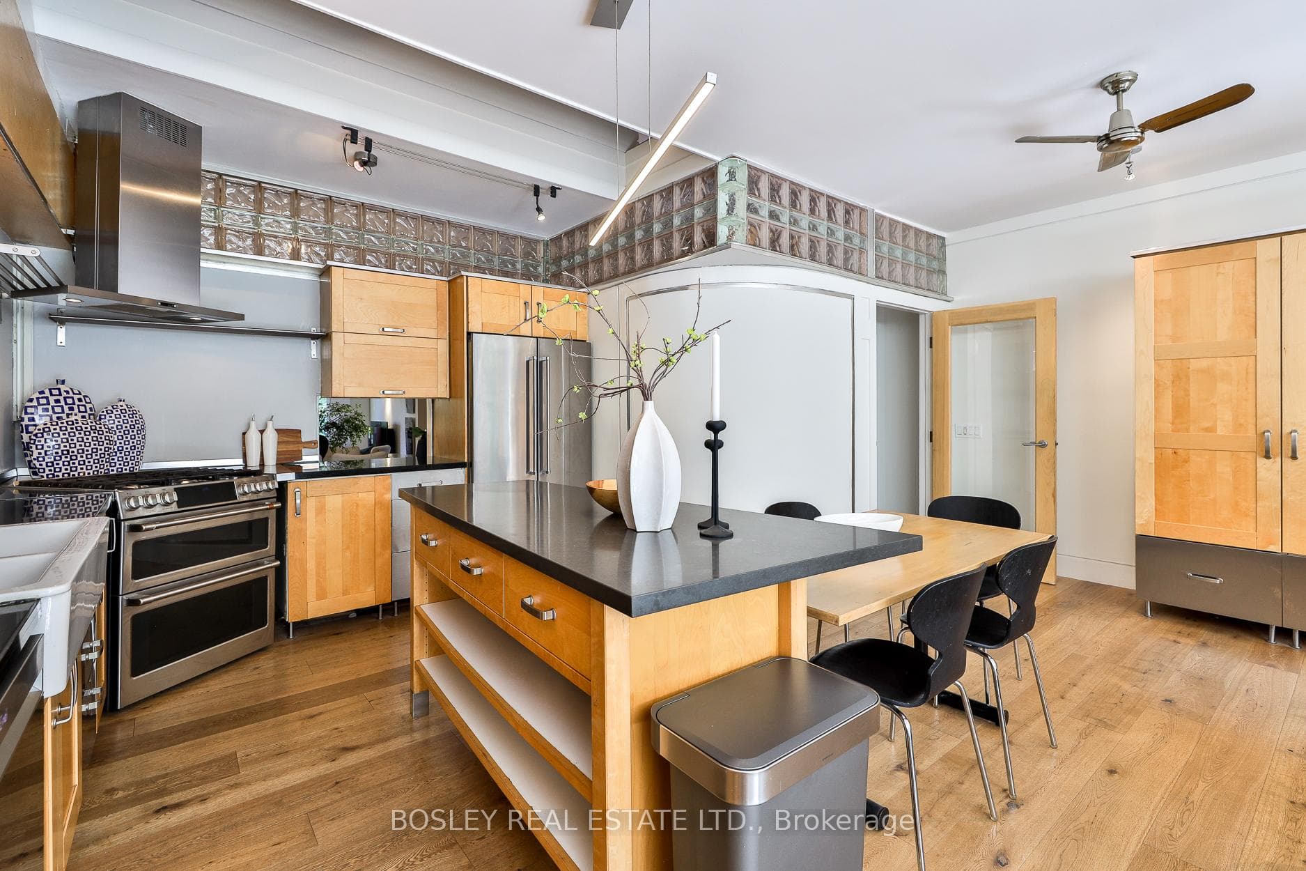 301 Keewatin Avenue photo 18