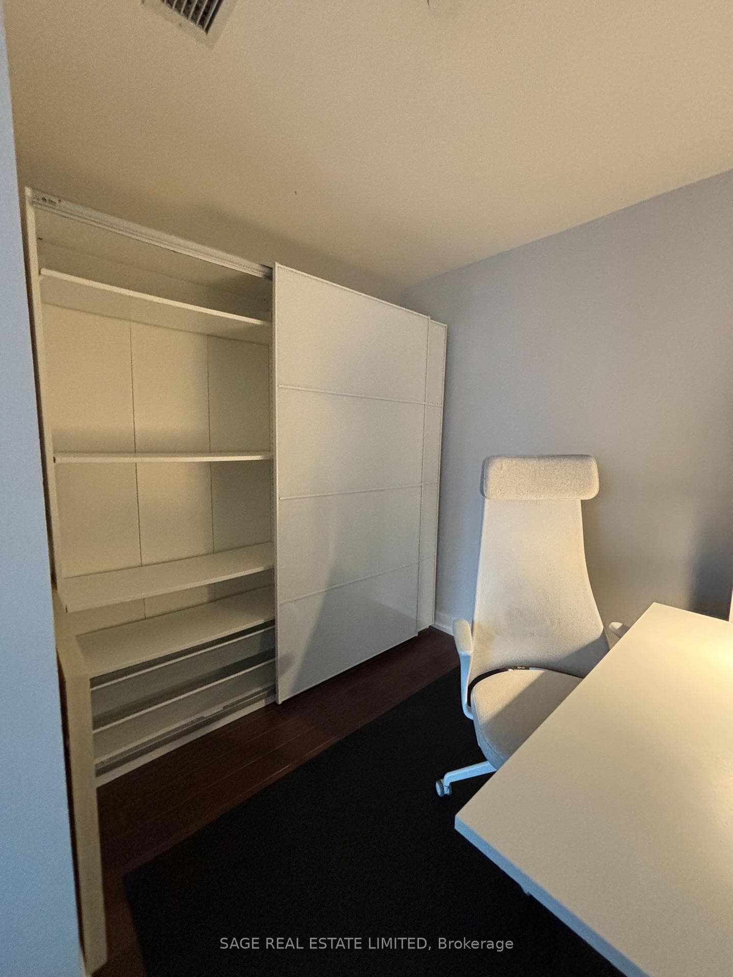 21 Widmer Street Unit 1706 photo 10