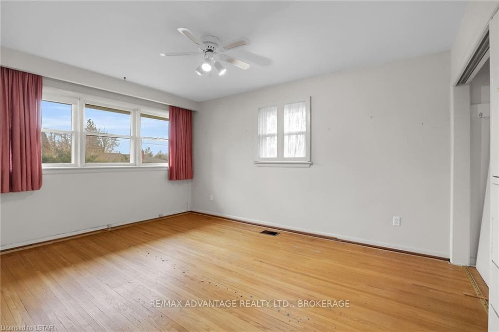 183 TARBART Terrace photo 16