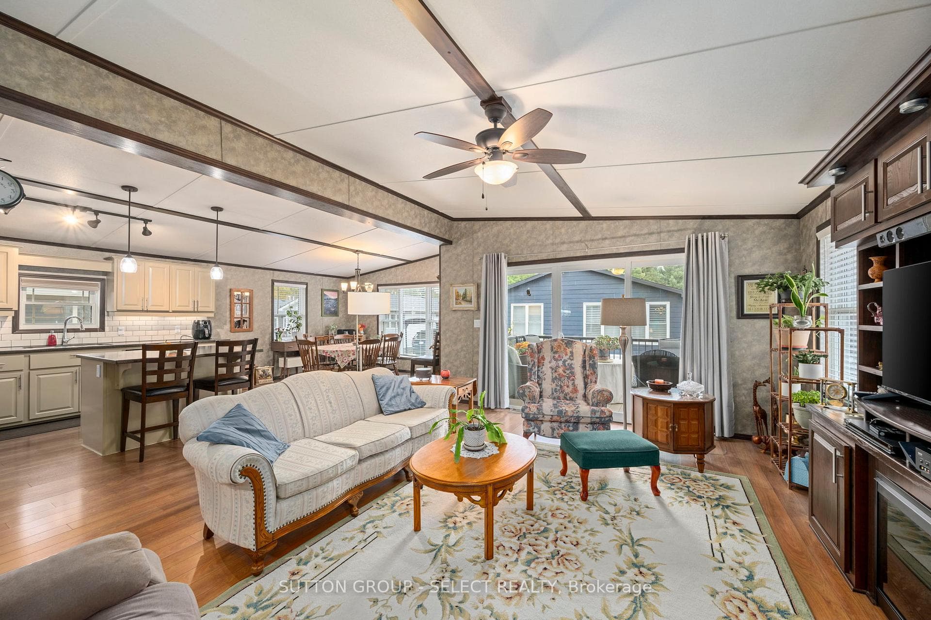 22790 Amiens Road Unit 131 photo 11