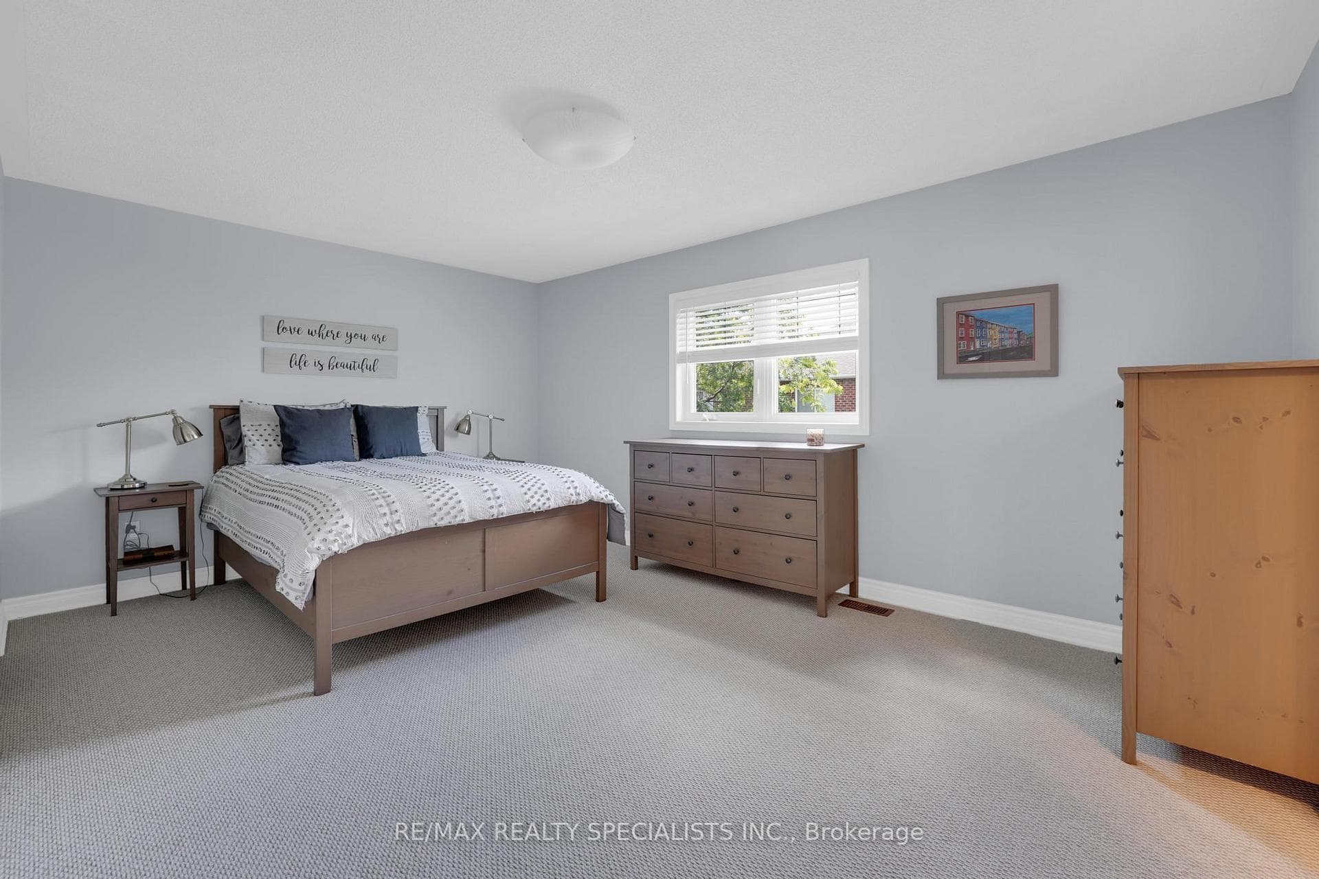 1055 Eager Road photo 18