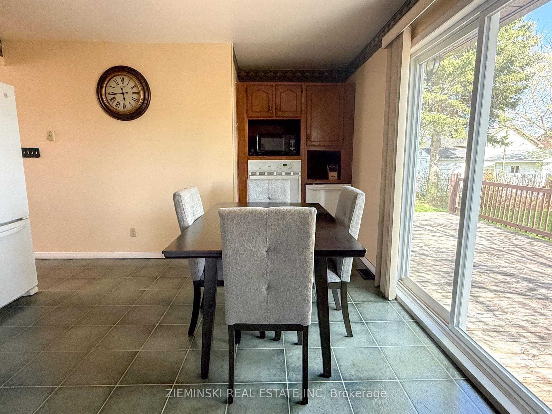 403 Scott Street photo 10