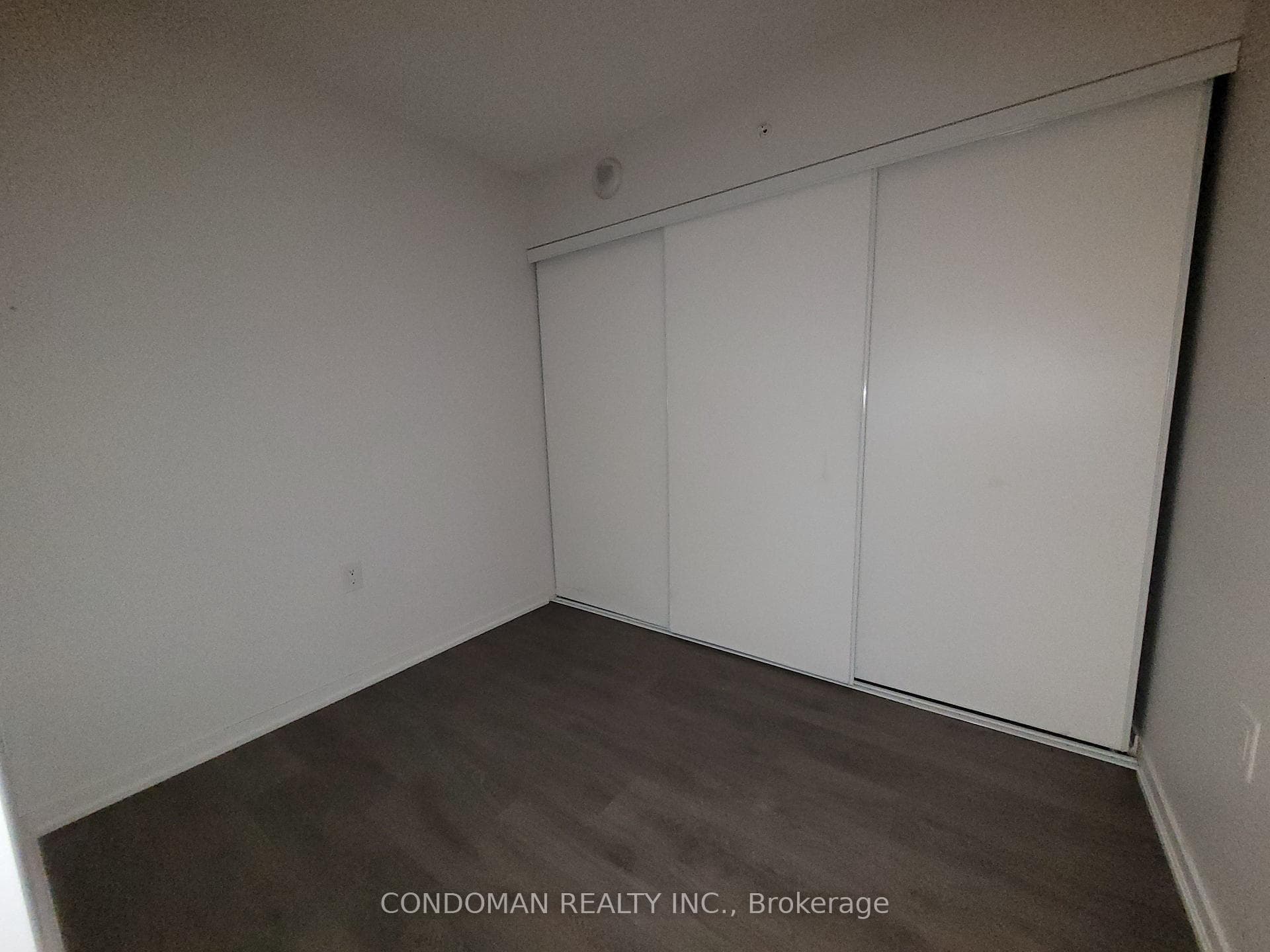 36 Lisgar Street Unit 523W photo 6