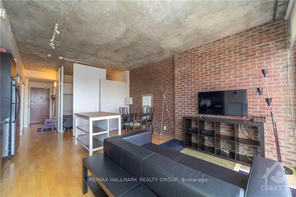 324 LAURIER WEST Avenue Unit 1907 photo 20