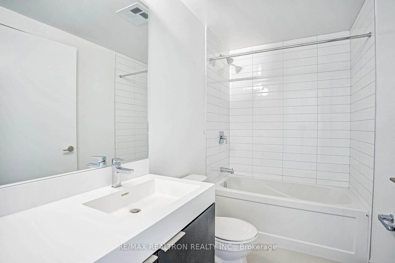 3100 Keele Street Unit 718 photo 14