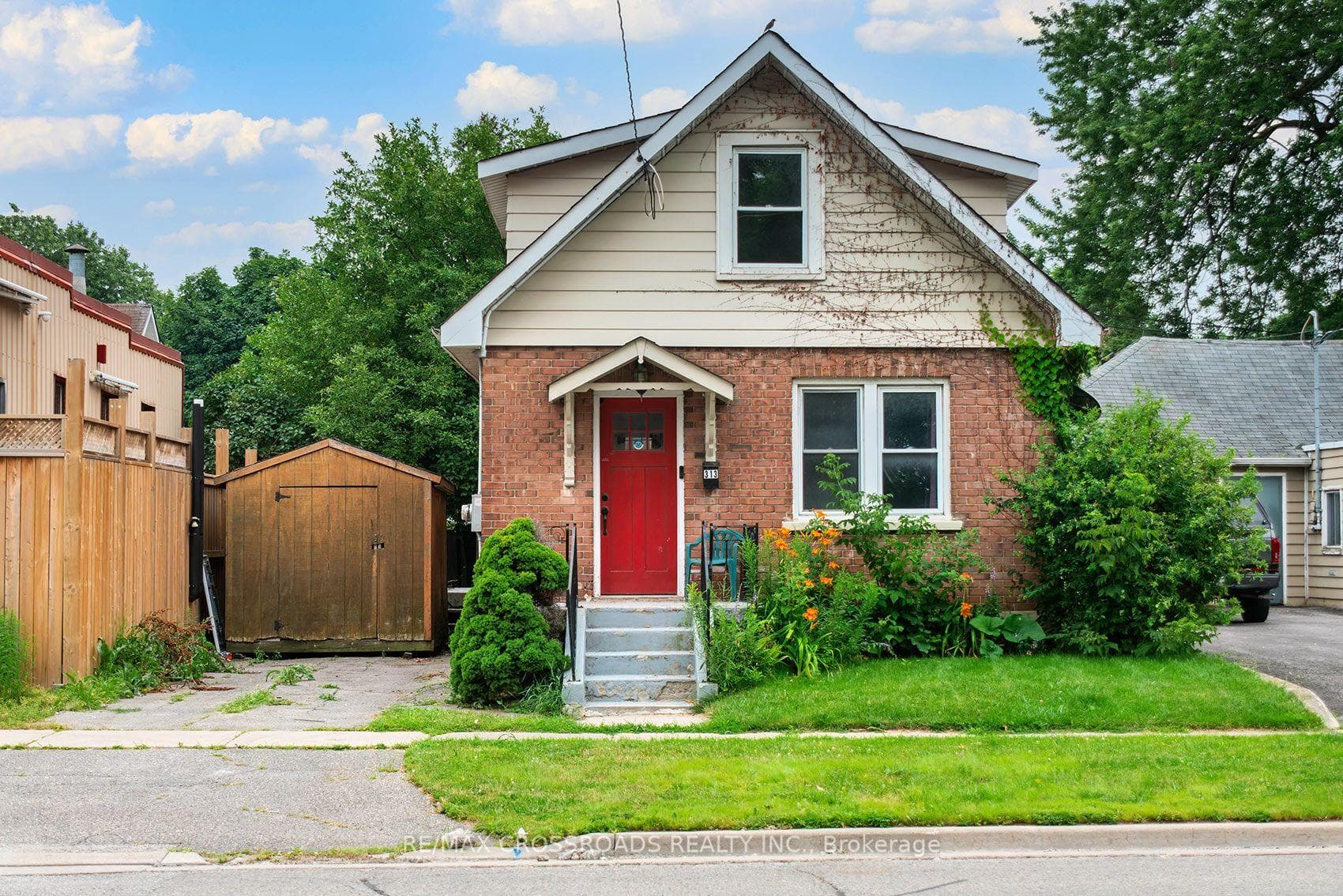 313 Olive Avenue photo 40