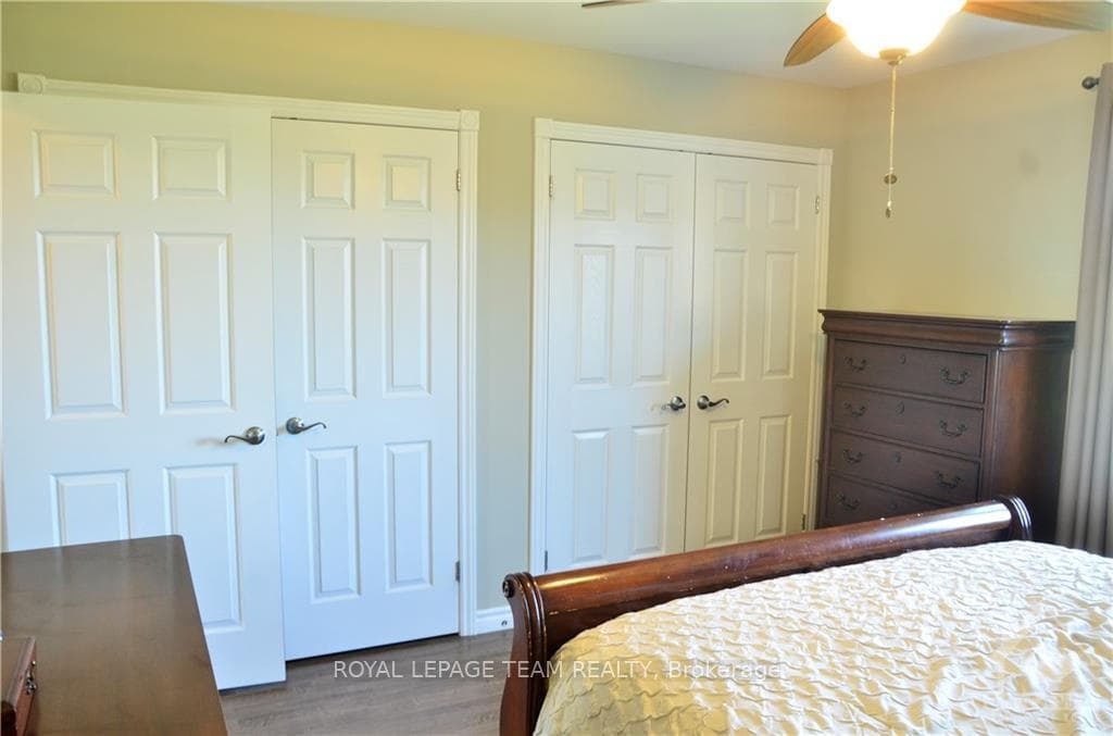 10721 WEST END Terrace photo 11