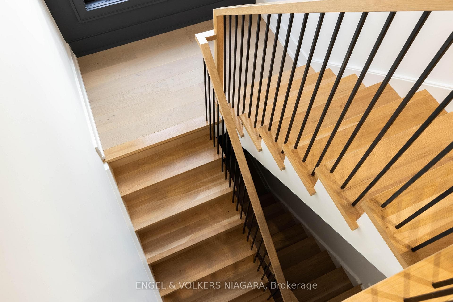6 Fedorkow Lane photo 16