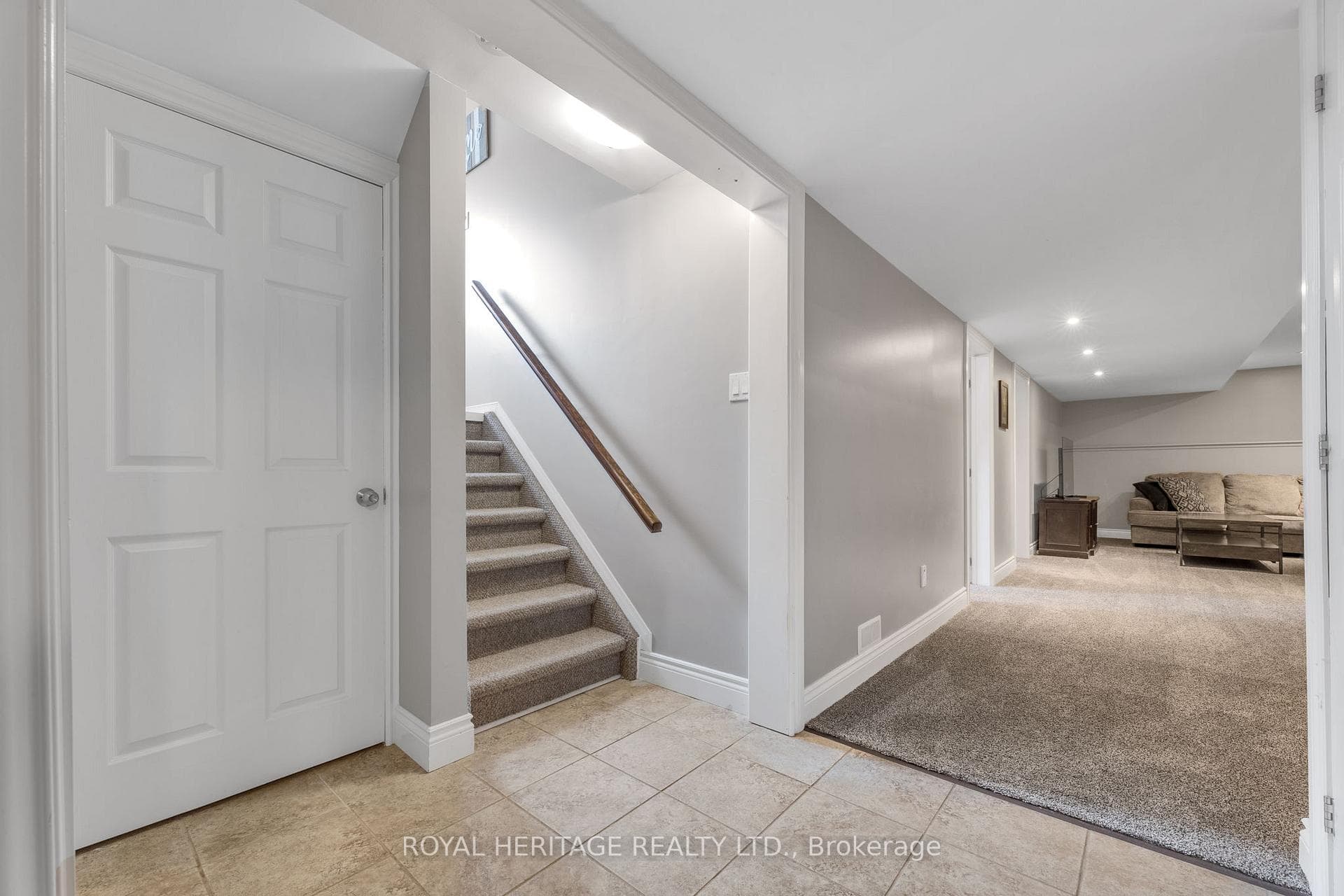 36 KENEDON Drive photo 27