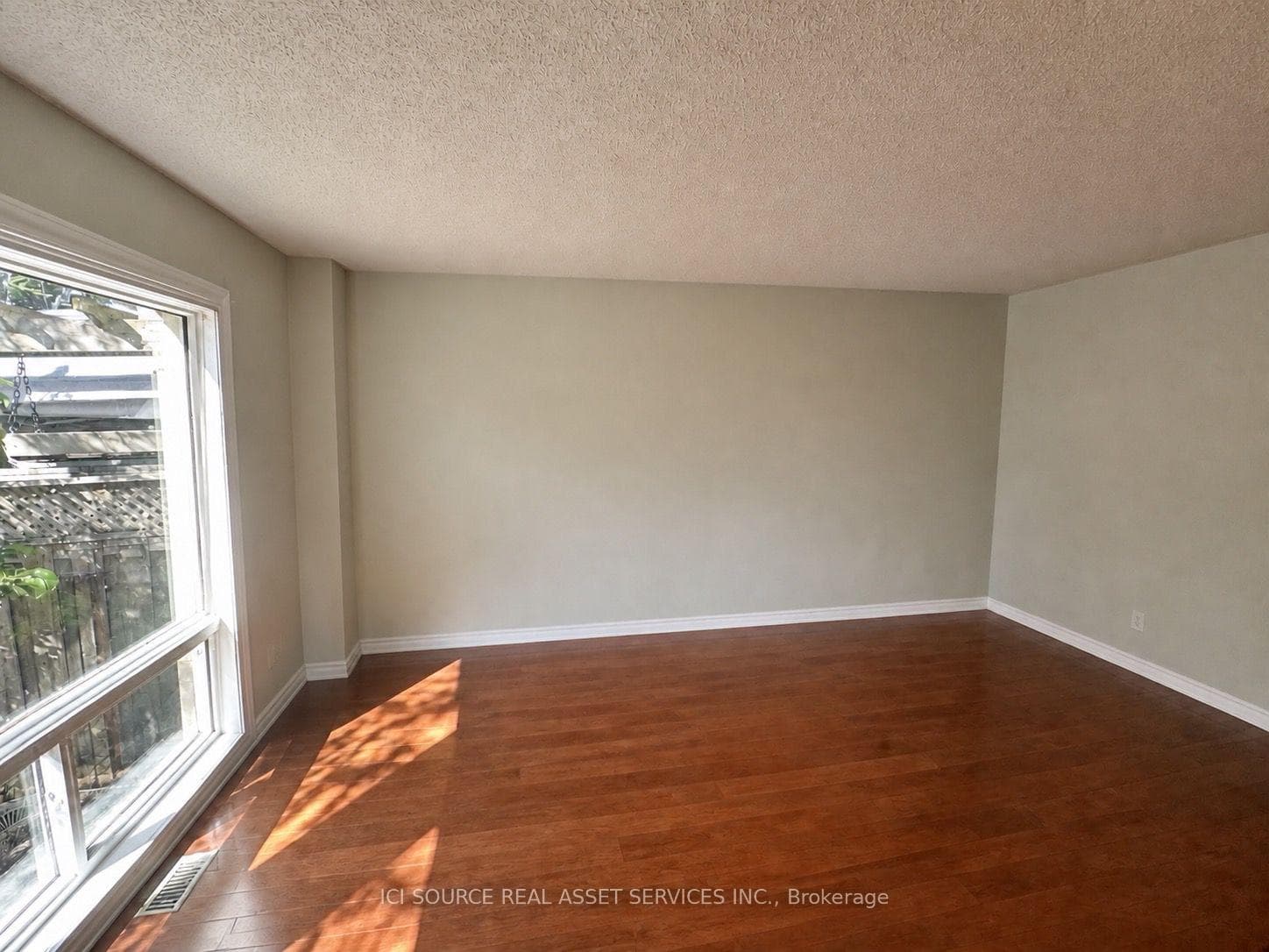 2081 Golden Orchard Trail photo 9