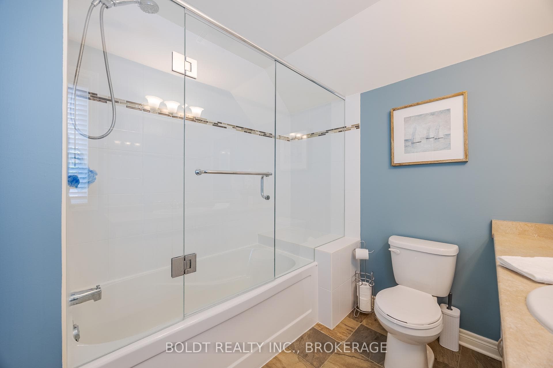 12 Northglen Avenue photo 19